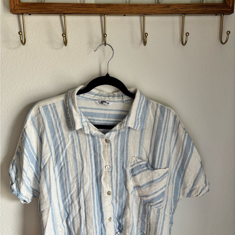 Coastal Style Ci Sono Blue and White Striped Cropped Shirt in size medium
